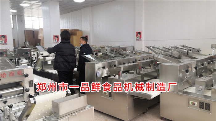 李先生一品鲜考察烩面机