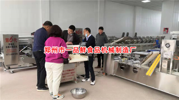 与客户沟通烩面批发